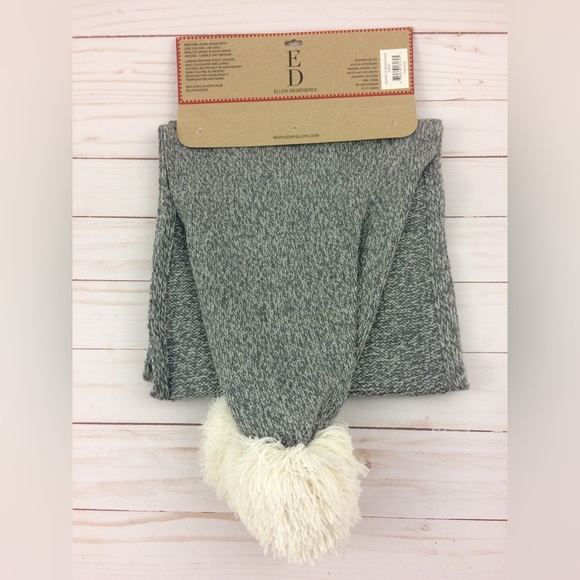 ED Ellen DeGeneres Bear Pom Scarf Grey - Picture 4 of 7